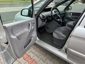 Citroen Xsara Picasso 1.6i 16V ČR digi klima - 9