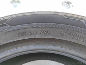 Zimné pneumatiky 215/60 R17 100V Barum Polaris 5 - 9