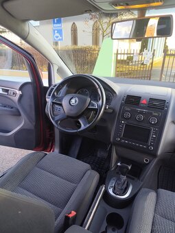 VW Touran 2.0 TDI DSG automat - 9