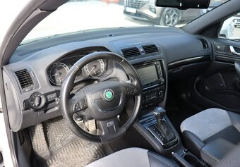 Škoda Octavia Combi 2.0 TDI CR DPF RS DSG - 9