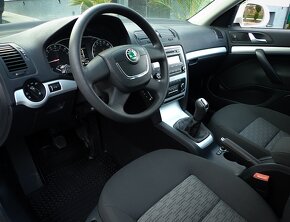 ŠKODA OCTAVIA COMBI 1.6 TDi 77kW FACELIFT--NOVA STK - ŠPZ - 9