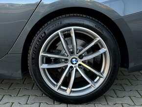 BMW rad 3 Touring 318d Touring A/T 130TKM VIRTUAL KAMERA TOP - 9