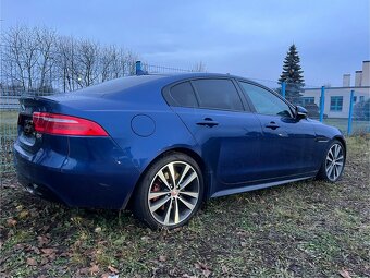 Sada 19 originál Jaguar XE S diskov so zimnými pneu Pirelli. - 9