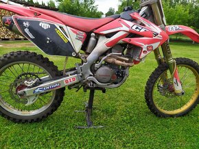 CRF 250 R 2008 - 9