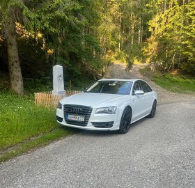 Audi S8 - 9