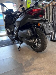 Yamaha Xmax 300 Tech Max - 9