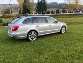 Skoda Superb 2.0tdi,dsg,cuvak,el. kufor,serviska - 9