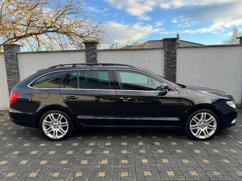 Škoda Superb Combi 3.6 FSI V6 4x4 Elegance DSG F1 260PS - 9