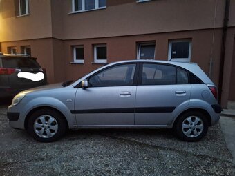 KIA RIO 1.4 benzín - 9