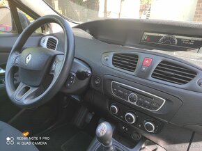 Renault scenic  III 1.6 benzín - 9