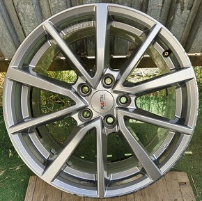 Atraktívne disky PLATIN - 5x112 r17 - 9