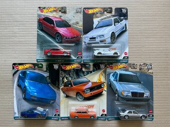 Hot Wheels Premium - 9