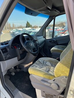 Obytná dodávka VW CRAFTER 2.5TDI 120kw MT6 - 9