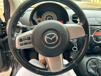 Mazda 2 - 9