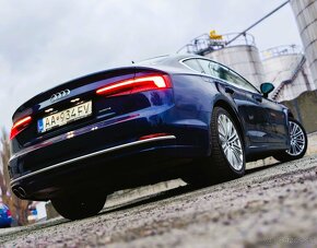 AUDI A5 SPORTBACK -3.0 TDI-QUATTRO-TIPTRONIC-NAVARRA BLUE - 9