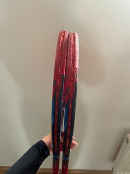 Yonex vcore 98 285g tenisové rakety - 9