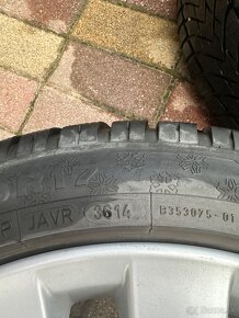 5x112 R17 zimné gumy originál disky VW Macau - 9