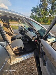 Citroen c4 1.6hdi - 9