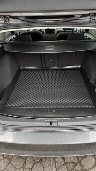 VW Golf 1,6TDI Variant Comfortline - 9