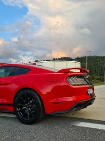 Ford Mustang 5.0 GT V8 - 9