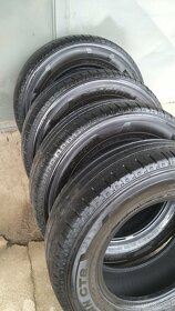 Predám   Letné pneu 215/70/R15C - 9