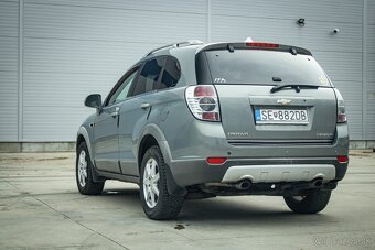 CHEVROLET CAPTIVA 2.2 D 4x4 LT 7-miestne 2011 - 9