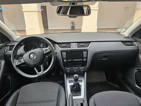 Škoda Octavia Combi 2.0 TDI M6 DVD Koža R16 - 9