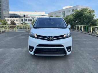 Prenajom 9 miestneho vozidla TOYOTA PROACE - 9