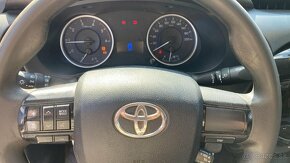 Toyota Hilux Double Cab Duty 4x4 - 9