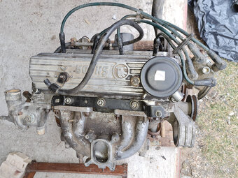 Motor Skoda 135 - 9