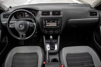 Volkswagen Jetta 1.4 TSI Highline DSG - 9