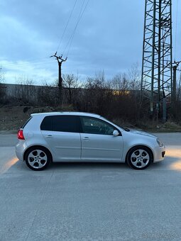 Volkswagen Golf V 2.0tdi 103kw - 9