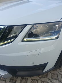 Škoda Octavia Combi SCOUT 2.0 TDI 4x4 - 9