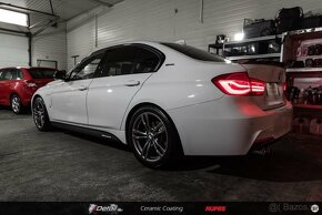 BMW 330e - hybrid - cena s DPH - 2018 - 9