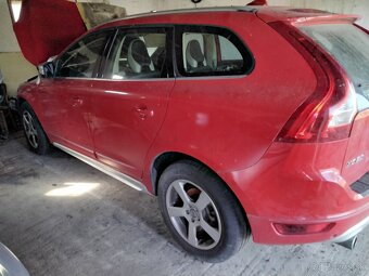 Predám havarované Volvo xc60 - 9