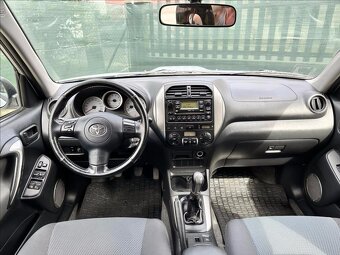 Toyota RAV4 2.0 D4-D 85kW 2005 179094km BEZ KOROZE  - 9