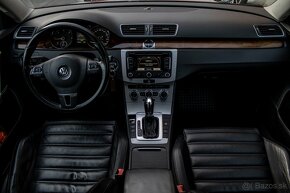 Volkswagen Passat Variant 2.0 TDI - BMT Highline DSG - 9