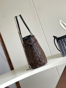 Louis Vuitton obojstranna kabelka - 9