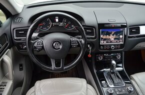 Volkswagen Touareg II 3.0 V6 TDI 240K - 9