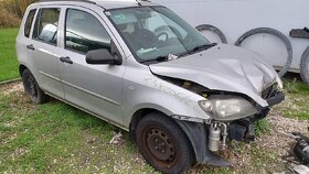 Mazda 2, benzín,Nafta  na diely. 2004 - 9