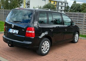 Volkswagen Touran 1.9 TDI Trendline - 9