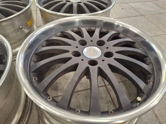 Mercedes 5x112 R17  8j ET35 - 9