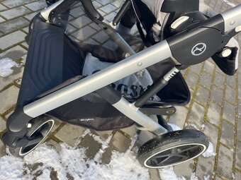 Cybex Balios S Lux 2024 - 9