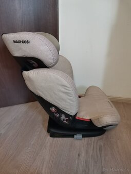 Autosedačka 15-36kg Maxi-Cosi RodiFix AirProtect - 9