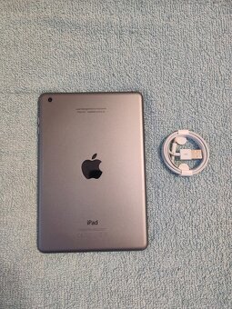 Apple iPad Mini 16GB - 9