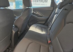 Hyundai i30 1.4-KAMERA-TAŽNÉ-FASTBACK - 9