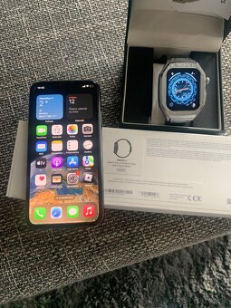 iPhone X + Apple Watch - 9