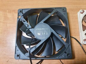 Ventilátor Noctua a ASUS a káble rezervované - 9