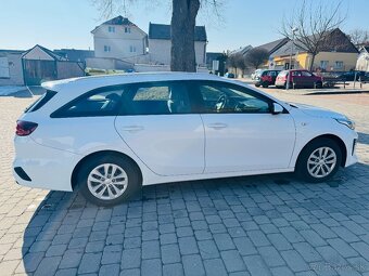 KIA Ceed SW 1.6 CRDi (85 KW) 1 .MAJ ČR koupené - 9