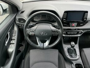 Hyundai i30 1.6 CRDi M6, r.v.: 2020 - 9